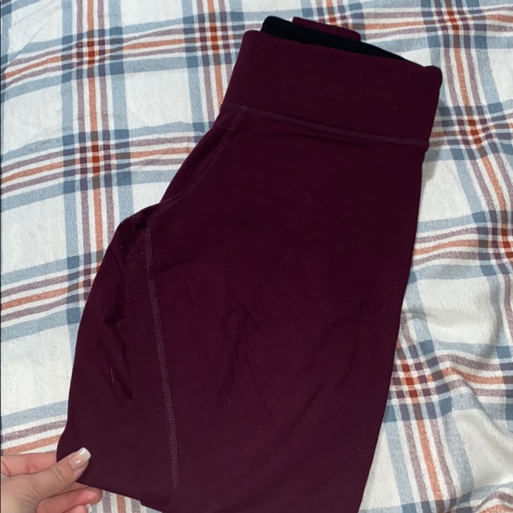 Maroon leggings from PINK
